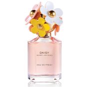 IMAGE-9---Marc-Jacobs-Daisy-Eau-So-Fresh-